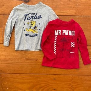 Carter’s 2T Long Sleeve Shirts